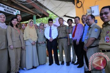 Gubernur Imbau Siswa Jangan Cemas