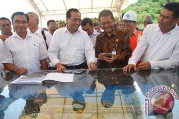 Menteri Perhubungan Tawarkan ASDP Kelola Pelabuhan Tanah Ampo 