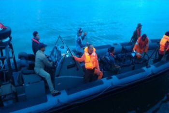 Tim SAR cari seorang pemancing hilang di perairan Muara Tami