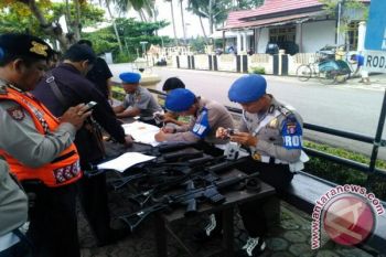 Polres Barut Periksa Senjata Api yang Dipegang Anggota Polisi