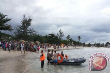 Empat Anak Tewas Terseret Gelombang 