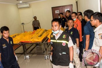 Jenazah Terduga Teroris Riski Rahmad Dimakamkan