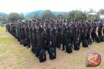 Pangdam Cenderawasih lantik 320 Tamtama TNI AD