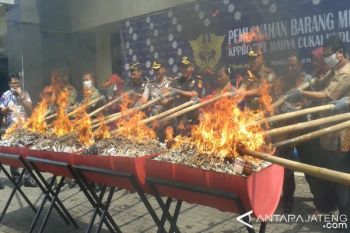 Bea Cukai Kudus Musnahkan Rokok Ilegal Senilai Rp8,56 Miliar