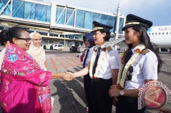 Bangga, 2 Putri Papua Wujudkan Mimpi Jadi Pilot Maskapai