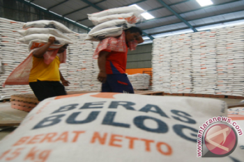 18.000 Ton Beras Stabilkan Harga 