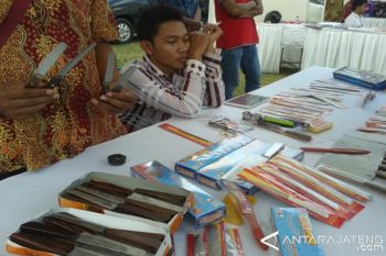 Kalah Inovatif, Pisau Kudus Kalah Bersaing dari Produk Tiongkok