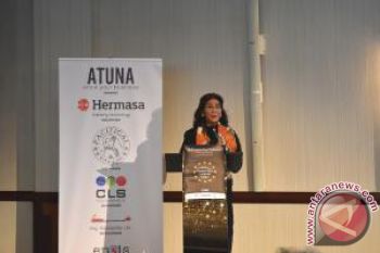 Menteri Susi Presentasi "6th European Tuna Conference"