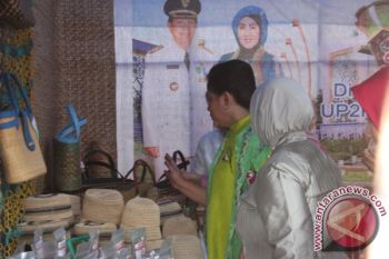  Kopiah Akar Jangang Tapin Untuk Presiden