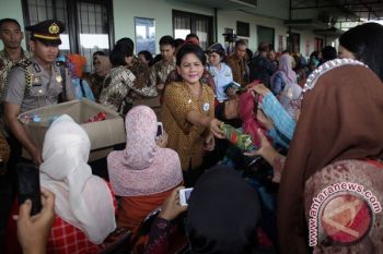 Anak PAUD Minta Hadiah Mobil ke Ibu Negara