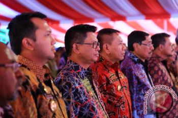 Arahan Presiden, Gubernur Ajak Bupati dan Walikota Bersinergi--Bersama Gubernur se Indonesia Hadiri Puncak Hari Otonomi Daerah XXI