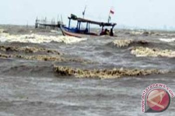 Hati-hati berlayar, tinggi gelombang mencapai 5 meter