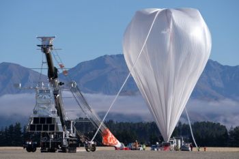 Balon super NASA mulai kumpulkan data dekat antariksa