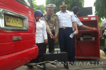 Tim Gabungan Uji Emisi Angkutan Umum