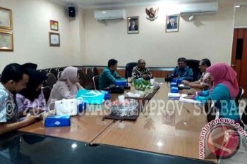 Humas Sulbar Belajar Pada PPID Jawa Timur 