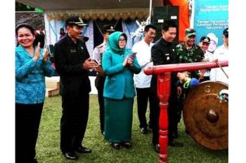 Bupati Barut Buka Bulan Bhakti Gotong Royong di Batu Raya