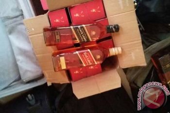 BC Batam Tangkap Pembawa Minuman Beralkohol