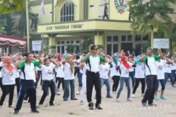 Buruh Madiun Peringati "MayDay" Dengan Kegiatan Positif