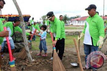 Pasaman Barat-DKP Sumbar Laksanakan Gerakan Aksi Bersih Pantai