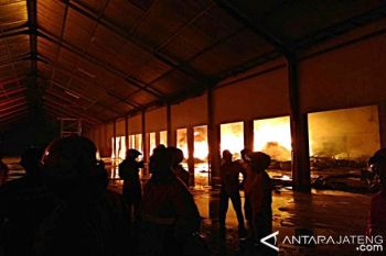Kebakaran Gudang Plastik Sukoharjo Diduga Korsleting Listrik