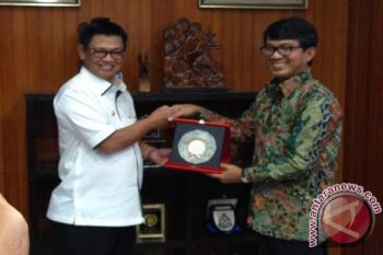 Goresan Kesan Kunjungan Gubernur ke Negeri Jiran (Bagian 3-habis) &acirc;&euro;&oelig;Tangani Penculikan Orang, Irianto : Konsepnya Sederhana Saja&acirc;&euro;