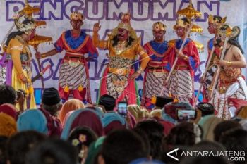 PENTAS WAYANG ORANG KELULUSAN