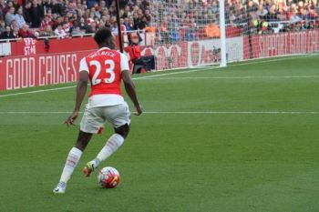 Arsenal Bekuk Manchester United 2-0