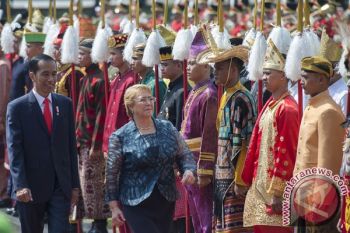 Chilean president begins state visit to Indonesia