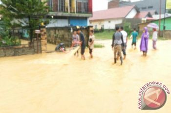 Sejumlah Wilayah Tergenang Akibat Hujan Berkepanjangan 