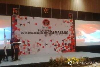 BNPT Latih Duta Damai Dunia Maya Semarang 