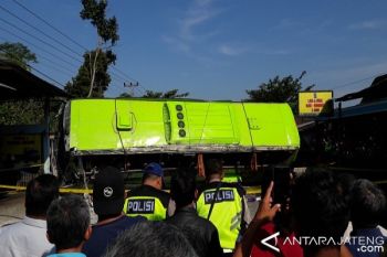 Bus Wisata Kecelakaan di Magelang, Tiga Orang Tewas