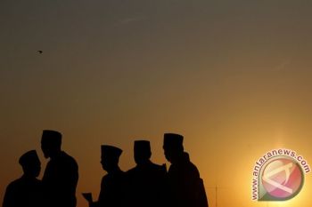 Sambut Ramadhan warga gelar "Ngaliwet 700 meter"