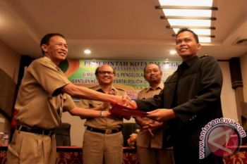 Kesbangpol Gelar Sosialisasi Pengelolaan Keuangan Parpol