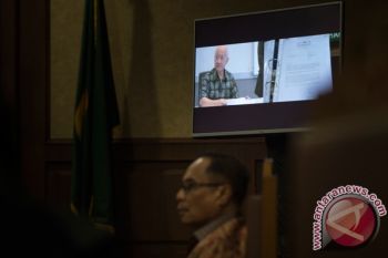 KPK panggil tiga saksi terkait kasus proyek pengadaan KTP-el
