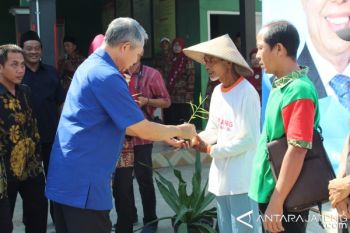 BCA Salurkan Bantuan untuk Pembangunan Kelas MA