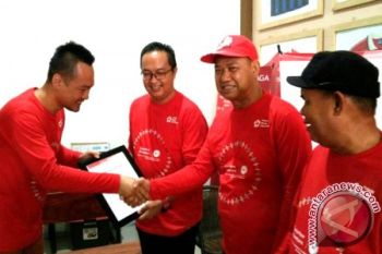 Ratusan Anggota Komunitas Gelar Aksi Donor Darah 