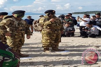 Dari Keikutsertaan Irianto Bersama Para Gubernur di Acara Pembaretan di Natuna (Bagian Pertama) "Pertandingan" Menembak hingga Lakukan Simulasi Perang di Pantai
