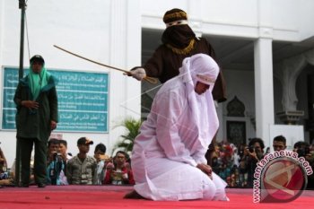 Hukuman Cambuk di Aceh