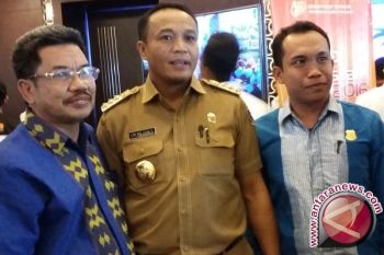 Bupati Prioritaskan Penyelesaian Kepemilikan Aset Muna Barat-Muna