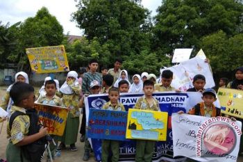 SD IT Ikhtiar Gelar Pawai Sambut Ramadhan
