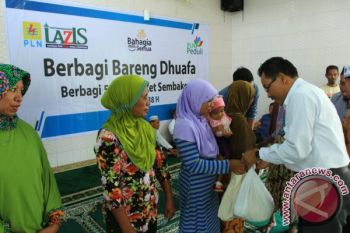 PLN Salurkan 515 Paket Sembako