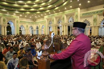 Wagub Sumbang Masjid Raya Rp100 Juta