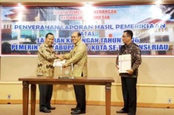 Untuk Kelima Kalinya, Pemkab Meranti Terima Predikat WTP