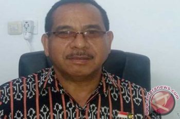 Warga Kupang Kembalikan Rastra 