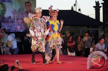 "Buleleng Recycle Carnaval" Peringati Hari Lingkungan Sedunia (Video)