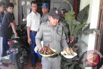Buka Warung Siang Hari, Satpol PP Pariaman Amankan Pemilik Warung Nasi 
