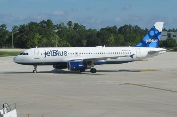 JetBlue wajibkan penumpang  pakai masker selama perjalanan