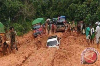 Ini dia jalan rusak akibat bencana alam di Sulteng