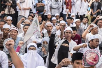 Aksi Bela Ulama 96