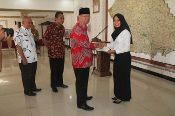 96 Bidan di Temanggung Terima SK CPNS